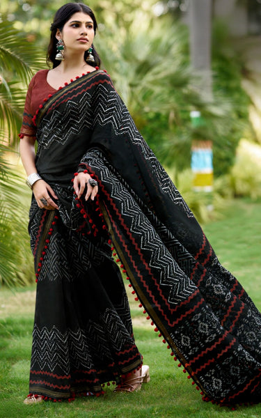 Mal Mal Cotton Saree with Stylish Pum Pum Border