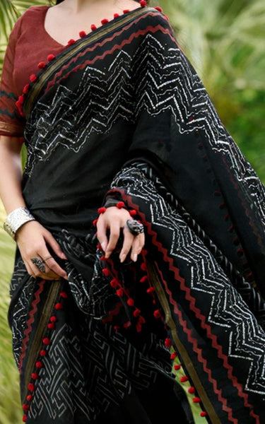 Mal Mal Cotton Saree with Stylish Pum Pum Border
