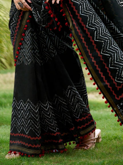 Mal Mal Cotton Saree with Stylish Pum Pum Border