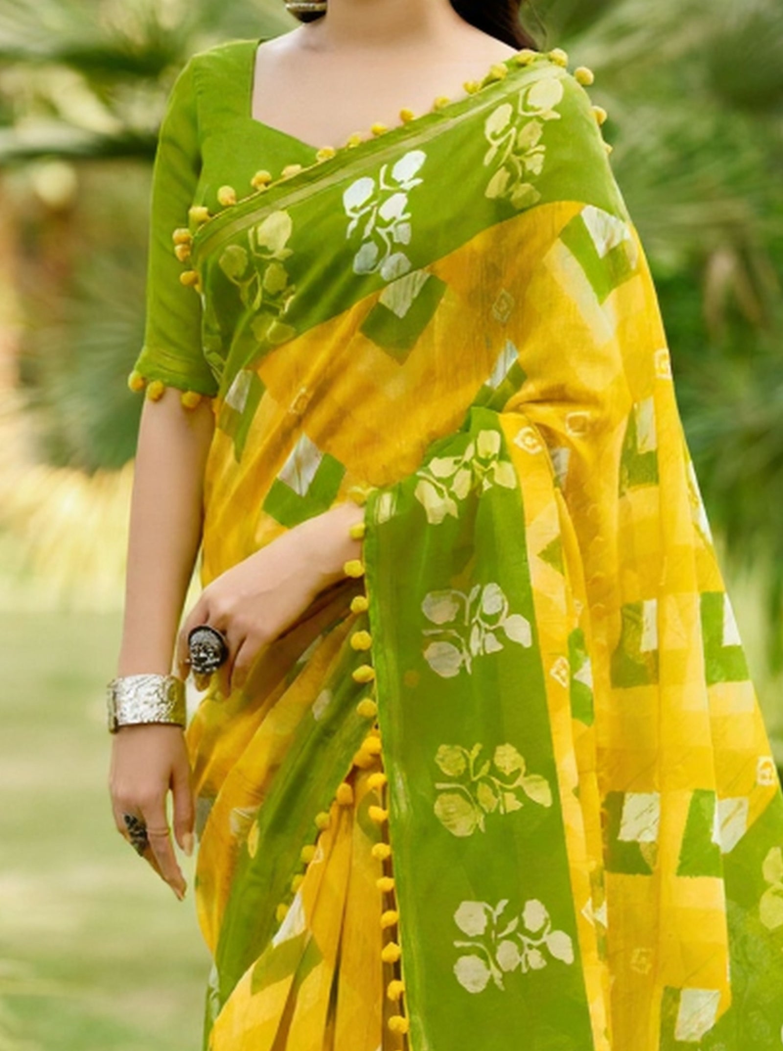 Mal Mal Cotton Saree with Stylish Pum Pum Border