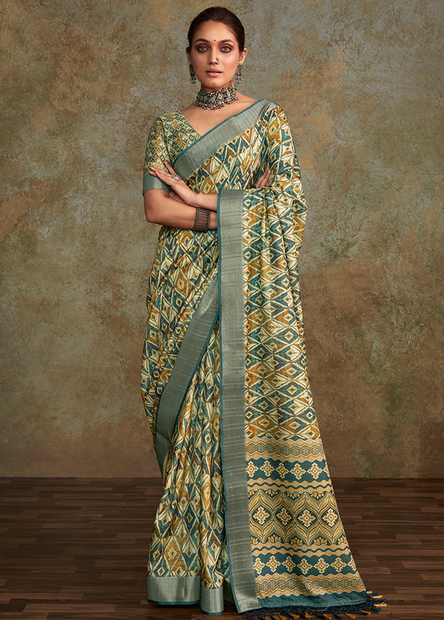 Handloom with All Over Print, Sequence Weaving Saree (Cream)