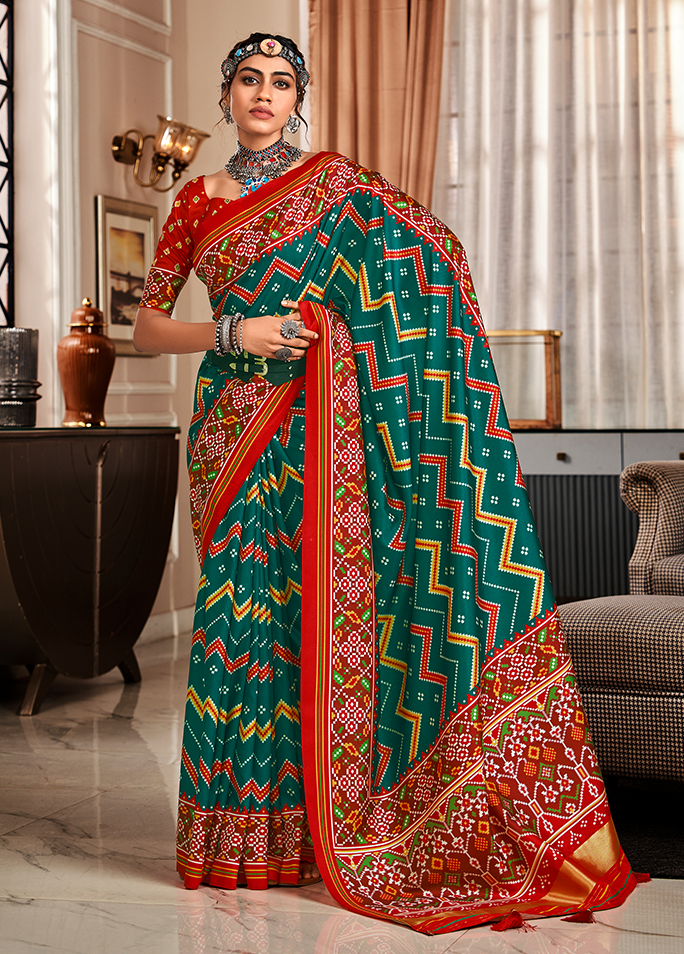 Bandhan Patola, Handloom Silk Saree (Green & Red)