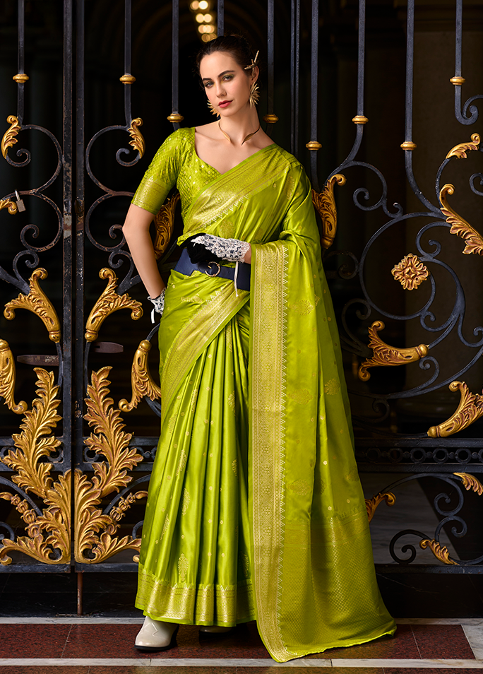 Weaving,Rich Pallu,Satin Mungha Silk Saree (Green)
