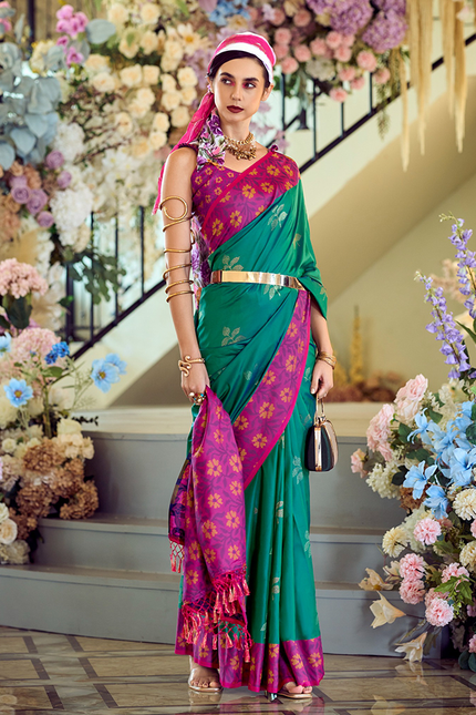 Ikkat Border, Soft silk Contrast pallu Saree (Green)