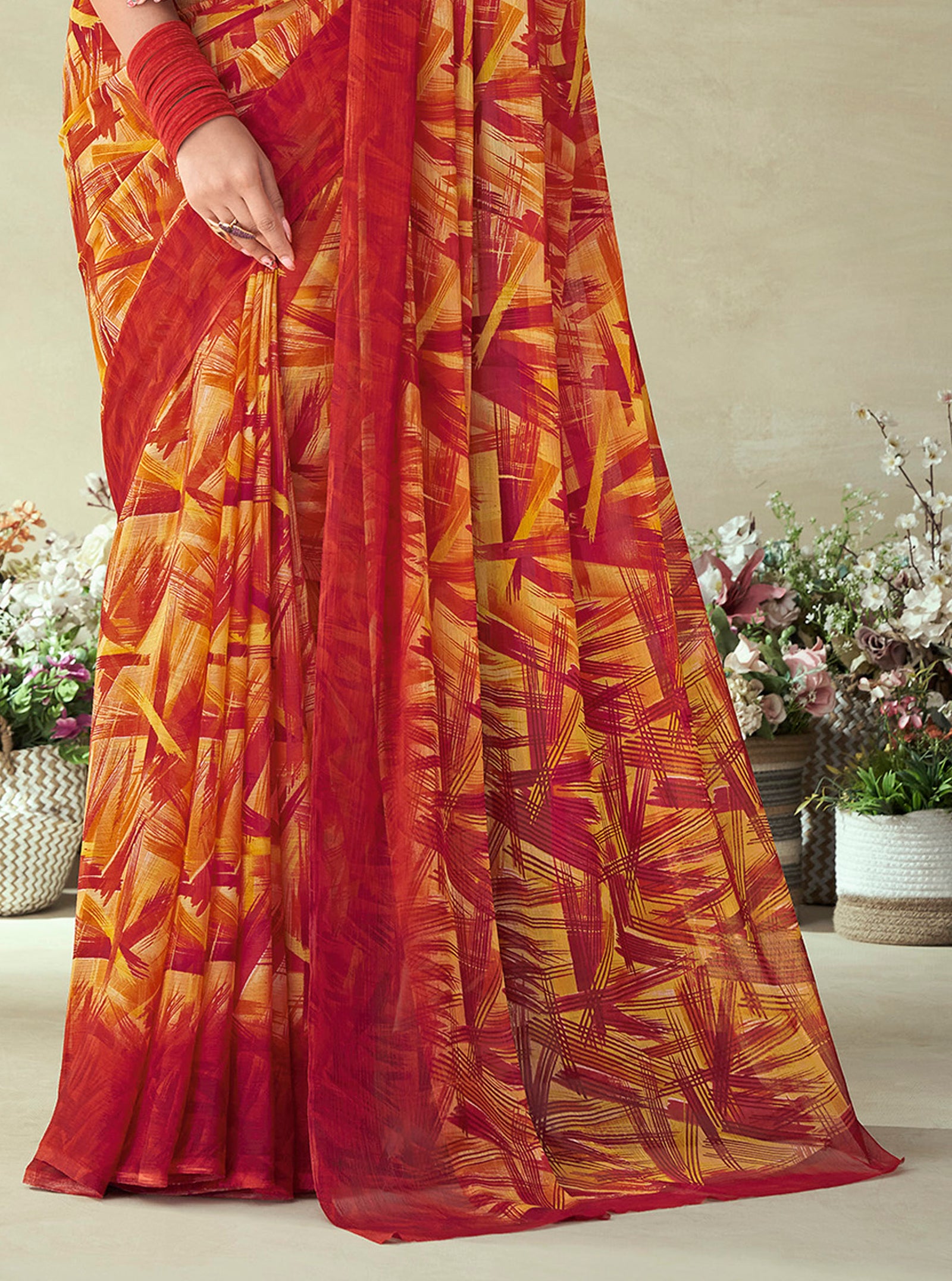 Geometric Print, Graphic Print Bollywood Chiffon, Georgette Saree (Grey & Purple)