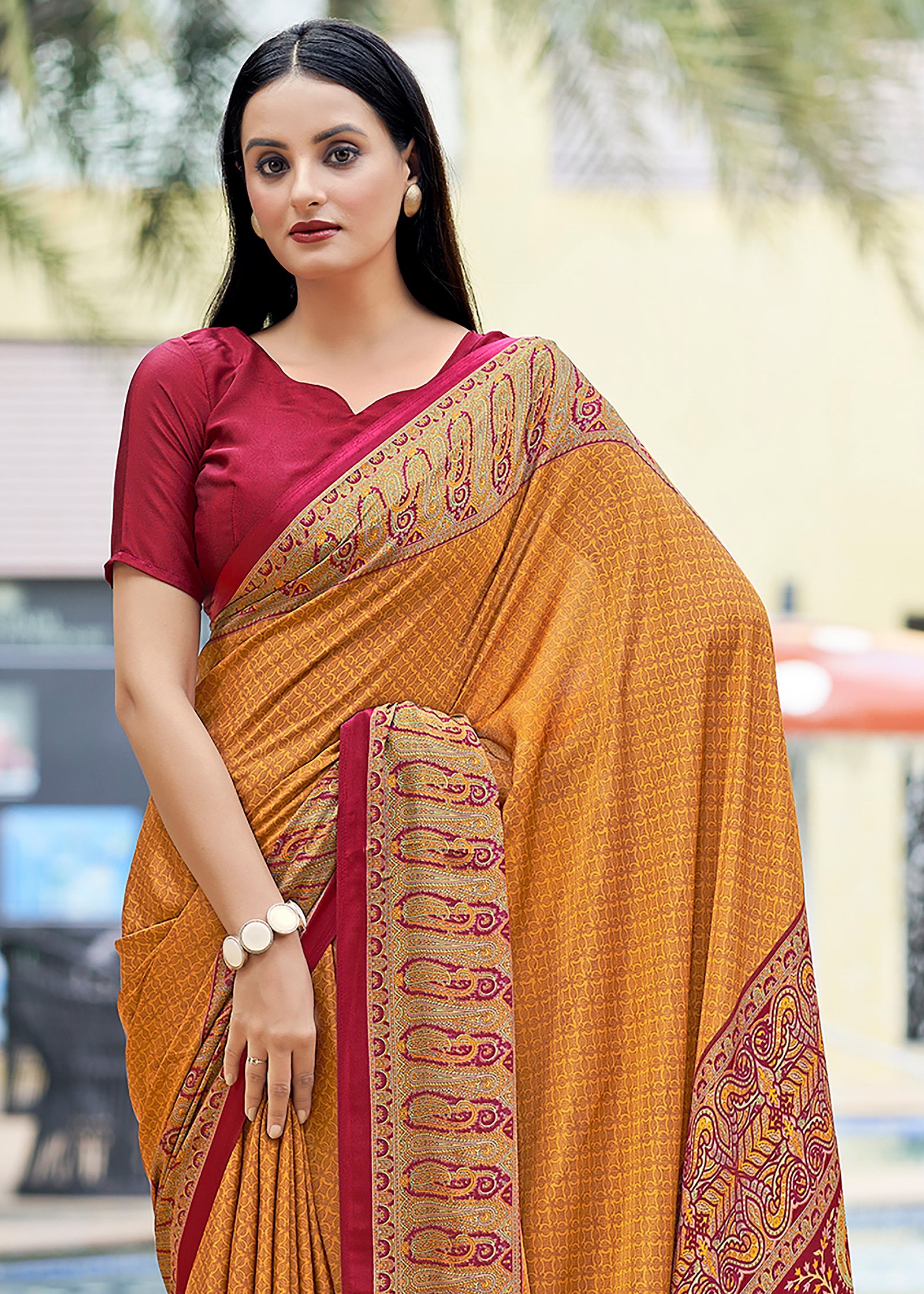 Plain Self Printed, Italian Silk Crape Saree With Contrast Pallu (Gold)