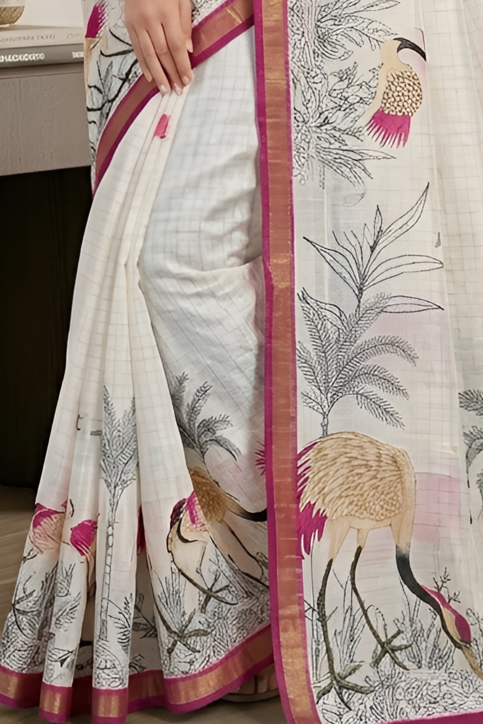 Pure Linen Zari Chex Weaving Duck Print Saree (Off-white & Pink)