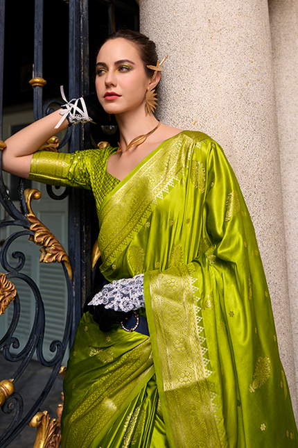 Weaving,Rich Pallu,Satin Mugha Silk Saree(Green)