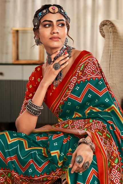 Bandhan Patola,Handloom Silk Saree (Green & Red)