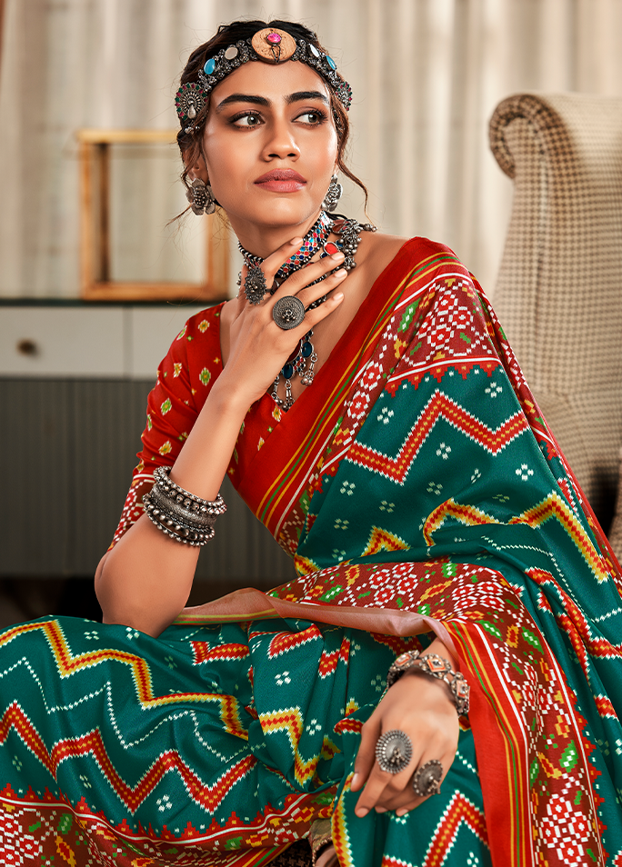 Bandhan Patola, Handloom Silk Saree (Green & Red)