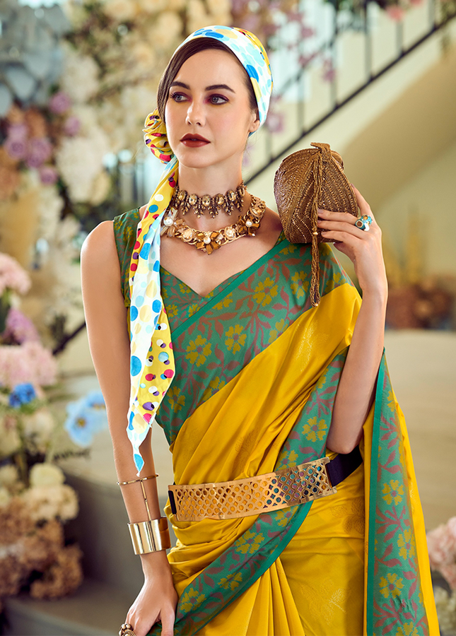 Ikkat Border, Soft silk Contrast pallu Saree (Yellow)