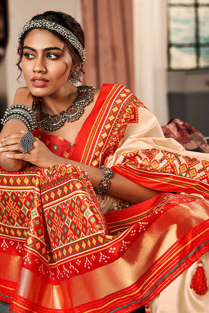 Bandhan Patola,Handloom Silk Saree (Cream)