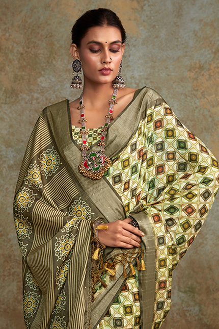 Handloom with All Over Print, Sequence Weaving Saree (Cream)