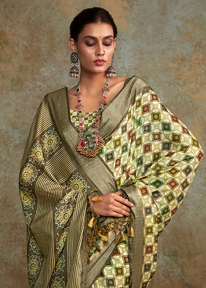 Handloom with All Over Print, Sequence Weaving Saree (Cream)