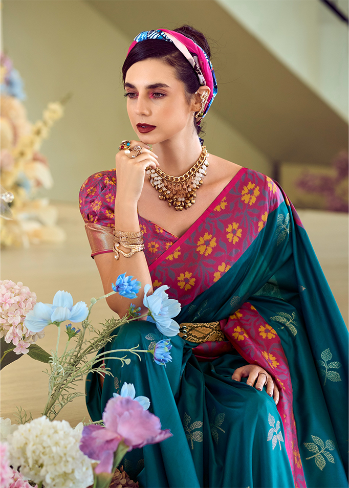 Ikkat Border, Soft silk Contrast pallu Saree (Teal Blue)