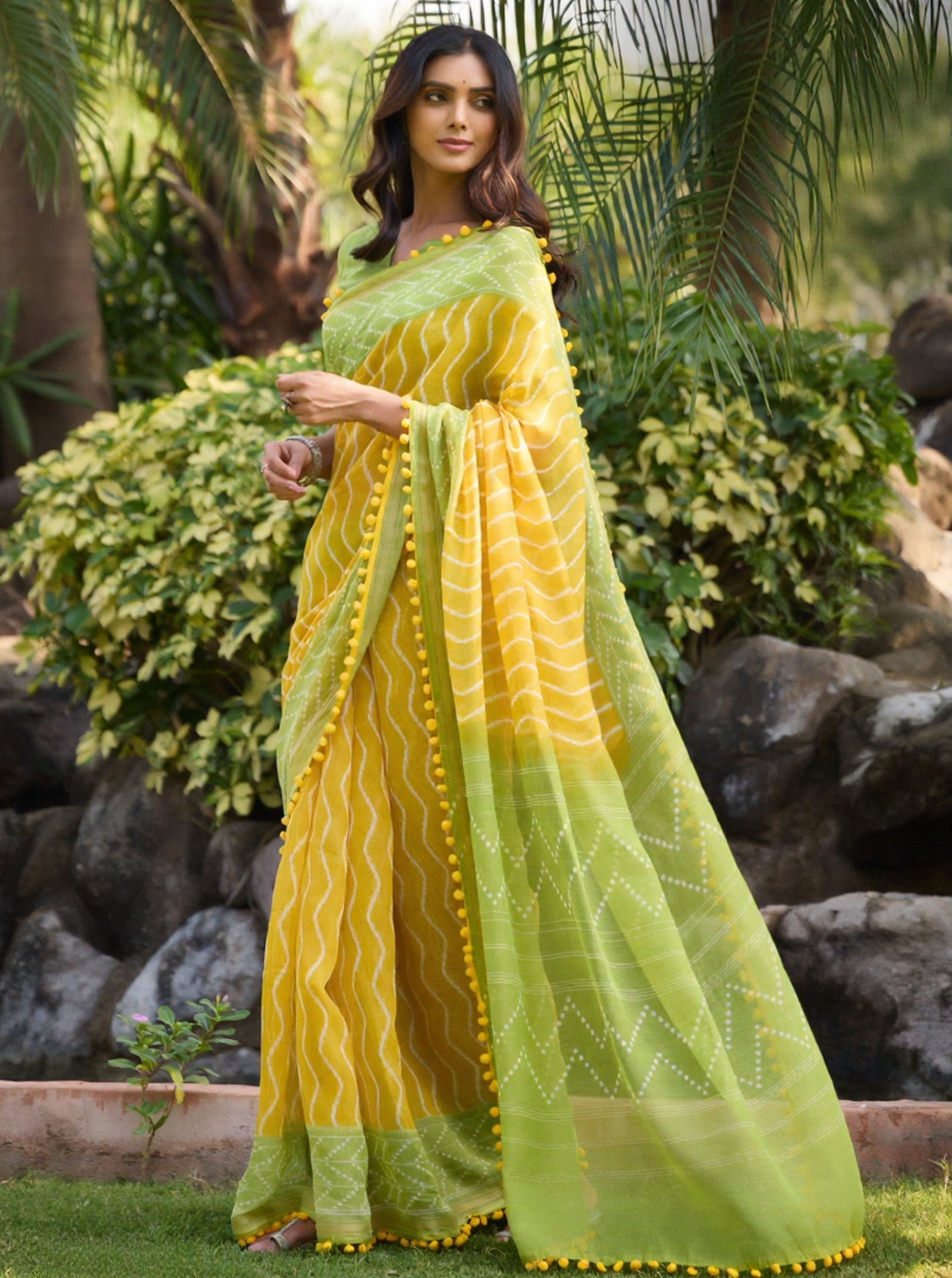 Mal Mal Cotton Saree with Stylish Pum Pum Border