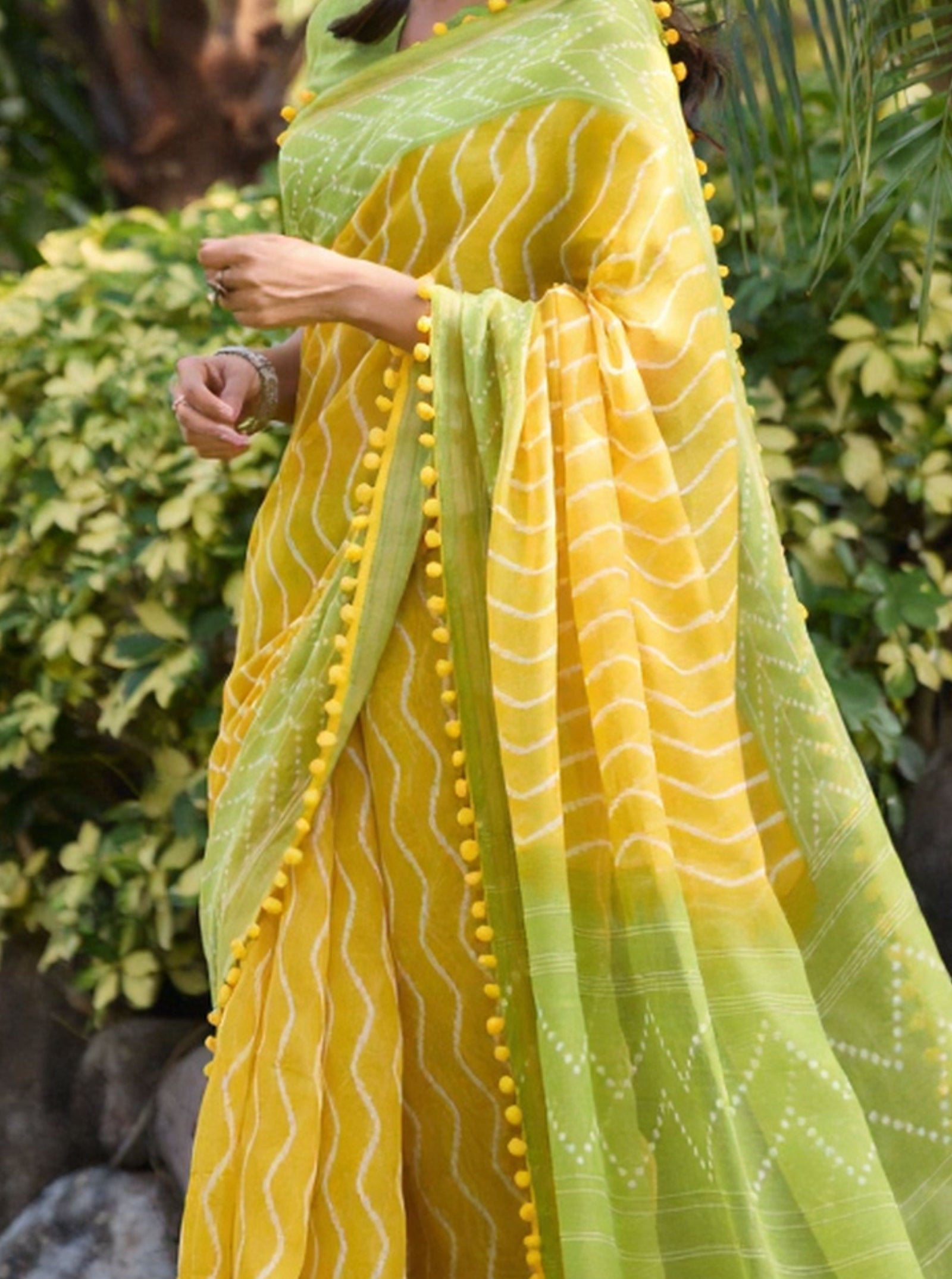 Mal Mal Cotton Saree with Stylish Pum Pum Border