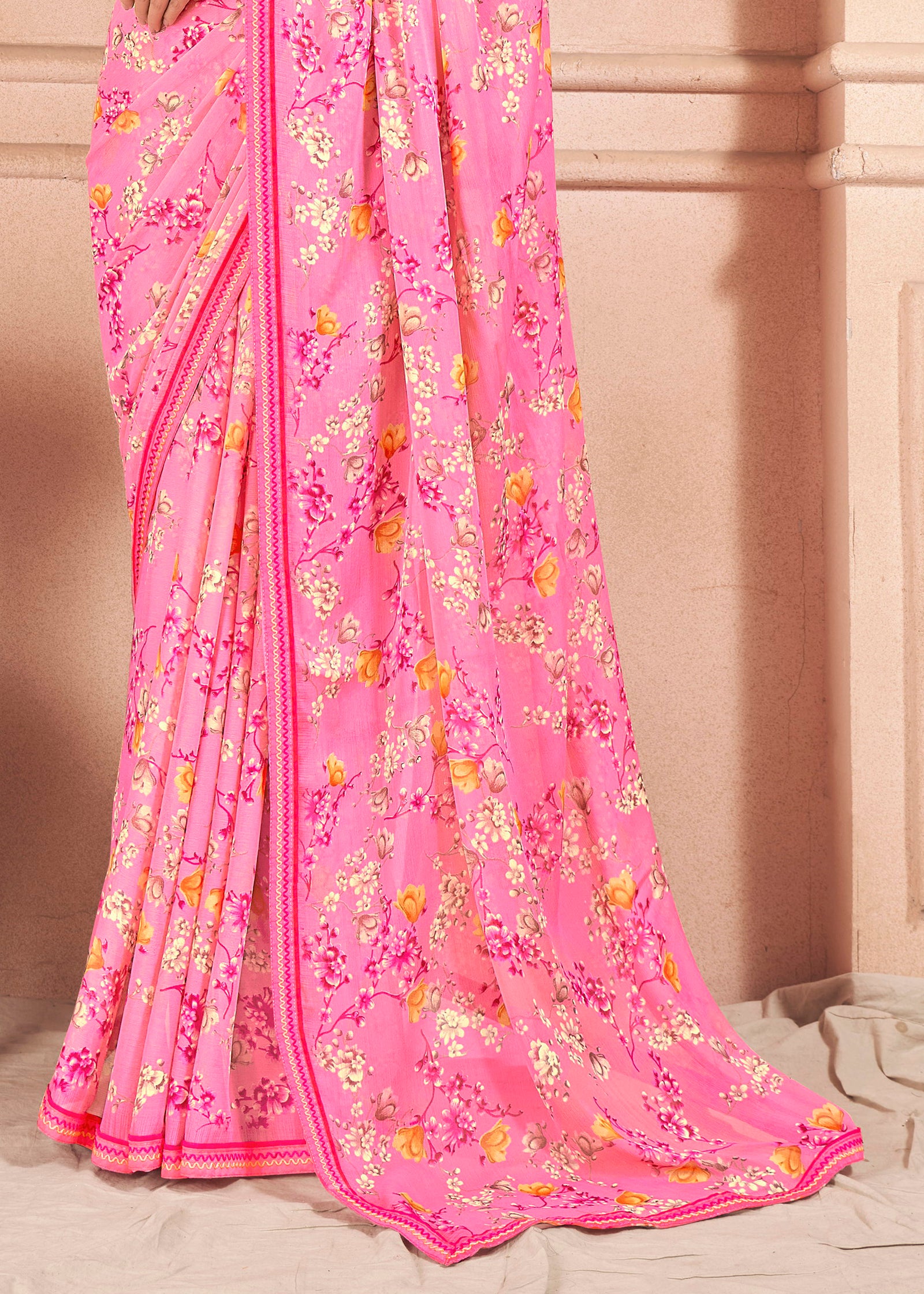 Floral Print Chiffon Saree With Attached Border (Pink)