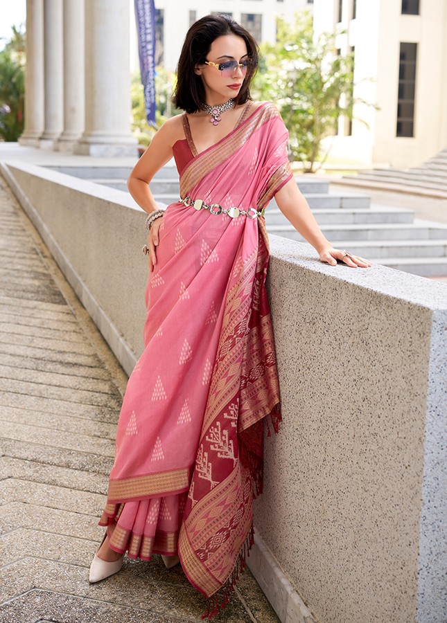 Ikkat Weaving, Reyon silk Contrast pallu Saree (Pink)