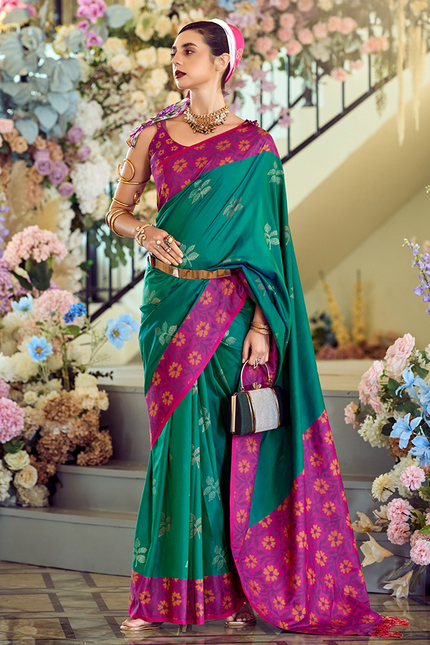 Ikkat Border, Soft silk Contrast pallu Saree (Green)