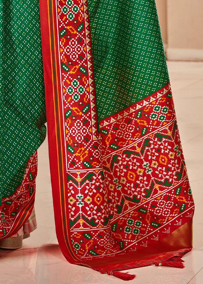 Bandhan Patola, Handloom Silk Saree (Dark Green & Red)