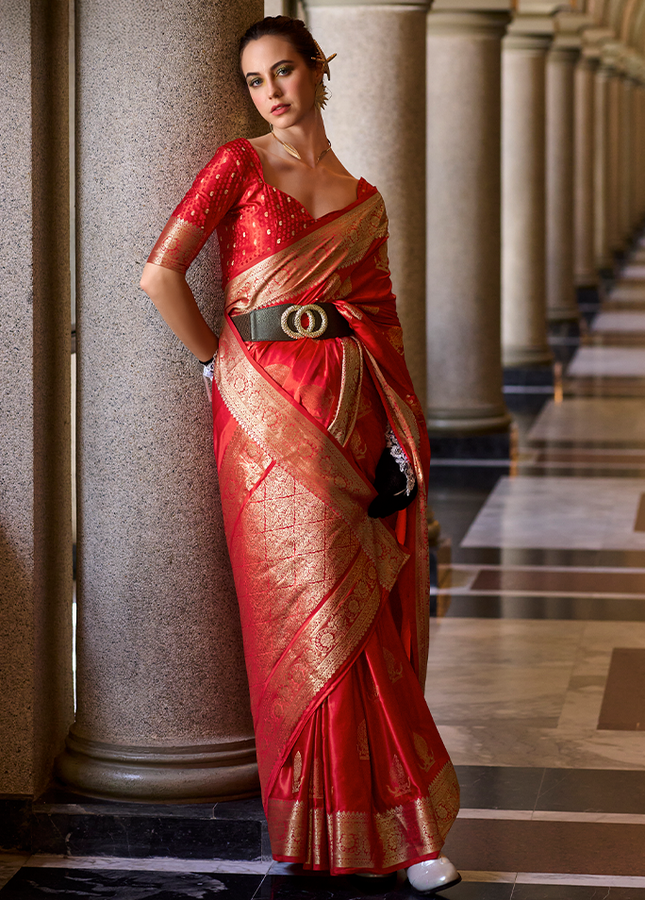 Weaving,Rich Pallu,Satin Mugha Silk Saree(Red)