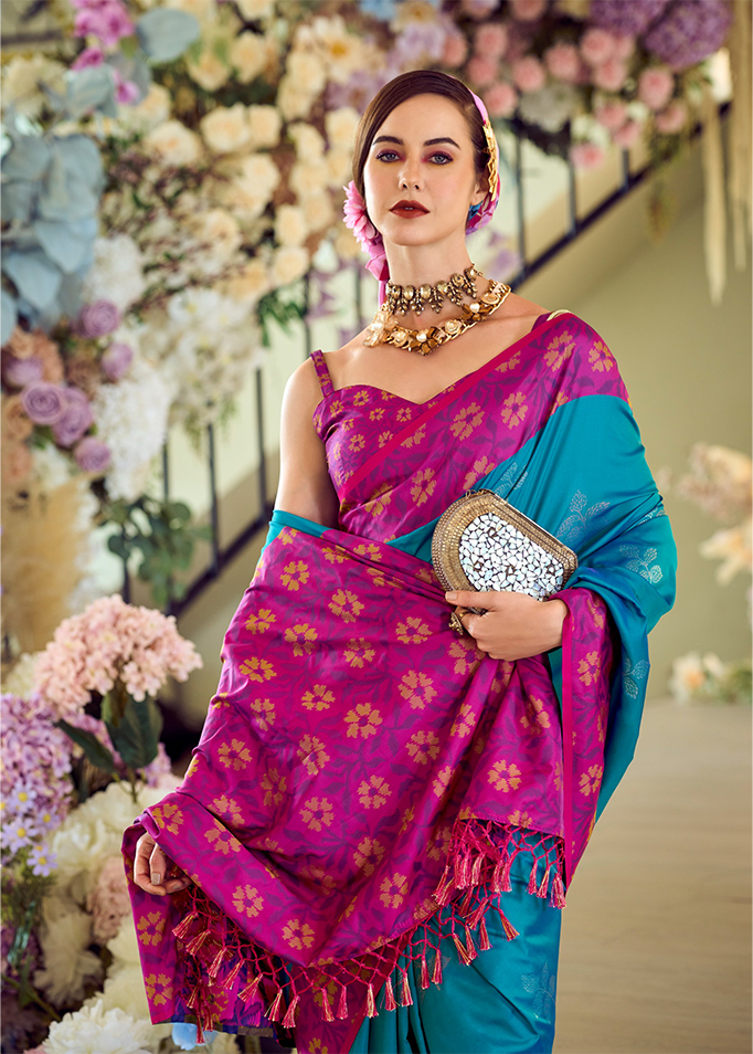 Ikkat Border, Soft silk Contrast pallu Saree (Blue)