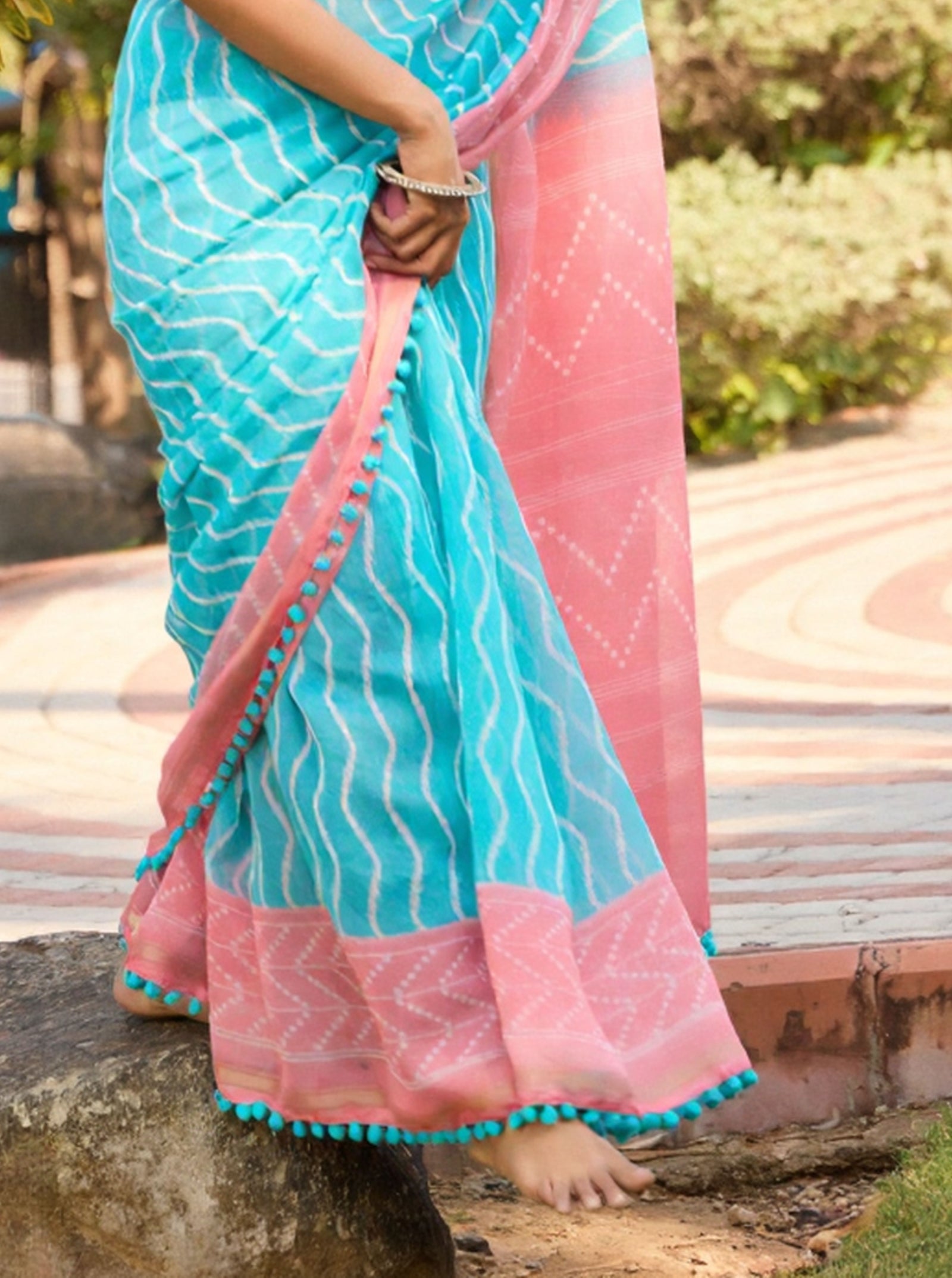 Mal Mal Cotton Saree with Stylish Pum Pum Border