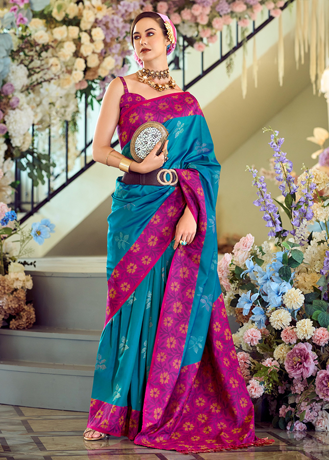 Ikkat Border, Soft silk Contrast pallu Saree (Blue)