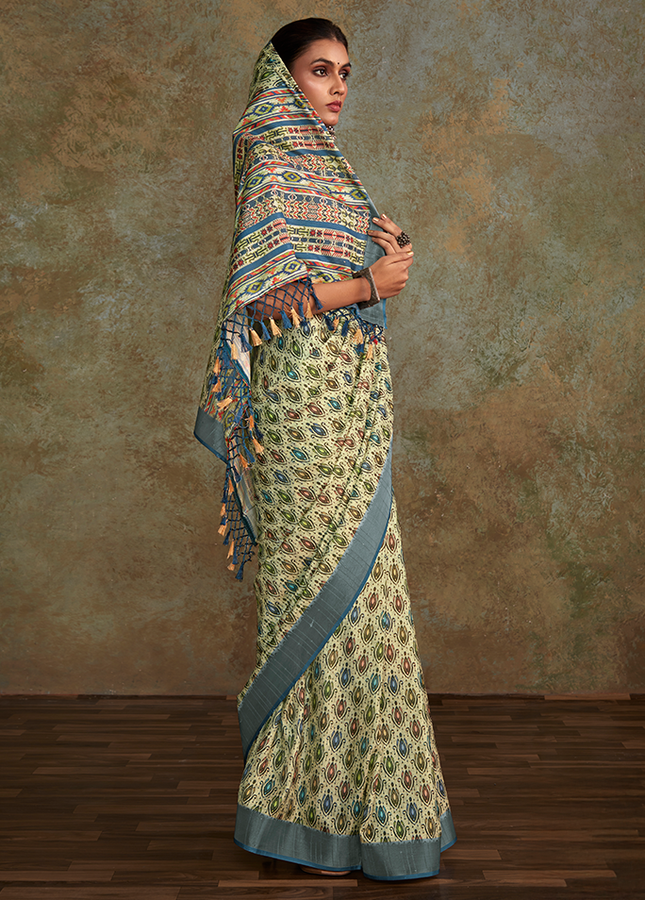 Handloom with All Over Print, Sequence Weaving Saree (Cream)
