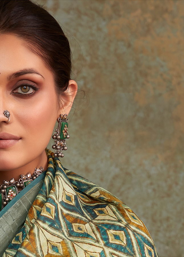 Handloom with All Over Print, Sequence Weaving Saree (Cream)