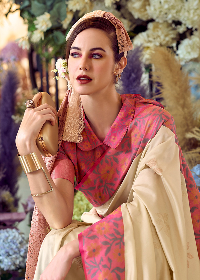 Ikkat Border, Soft silk Contrast pallu Saree (Cream)