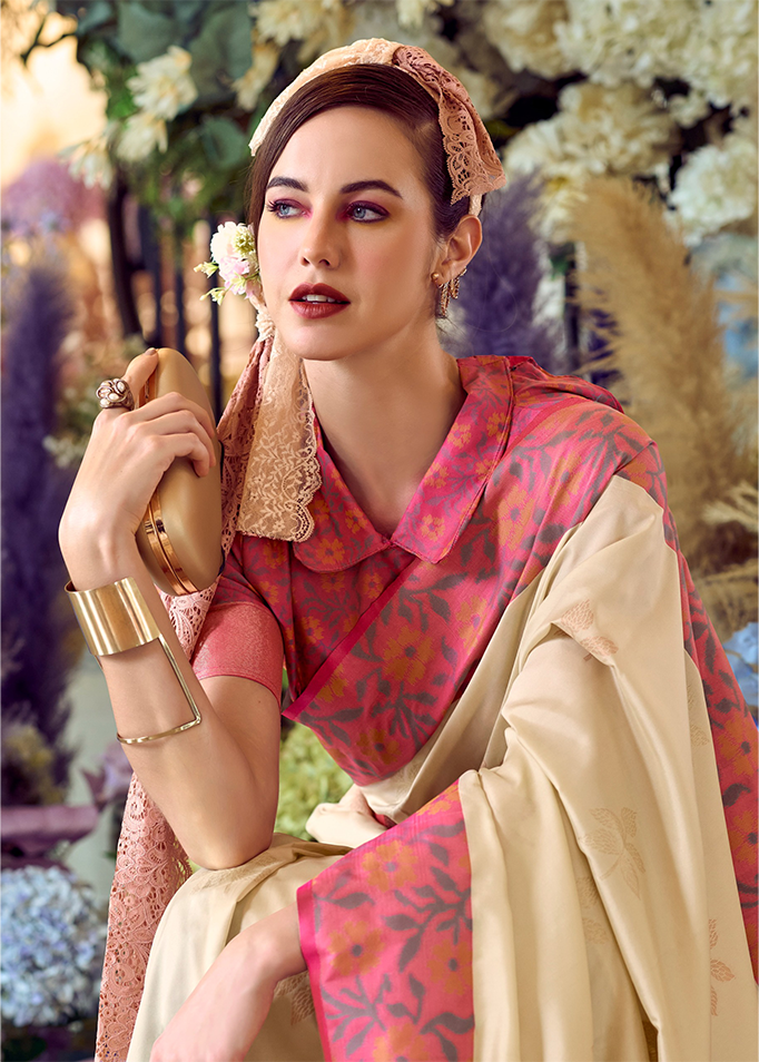 Ikkat Border, Soft silk Contrast pallu Saree (Cream)