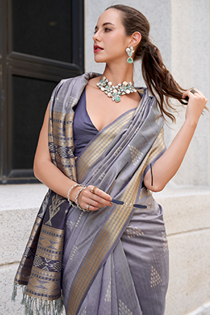 Ikkat Weaving, Reyon silk Contrast pallu Saree (Grey)