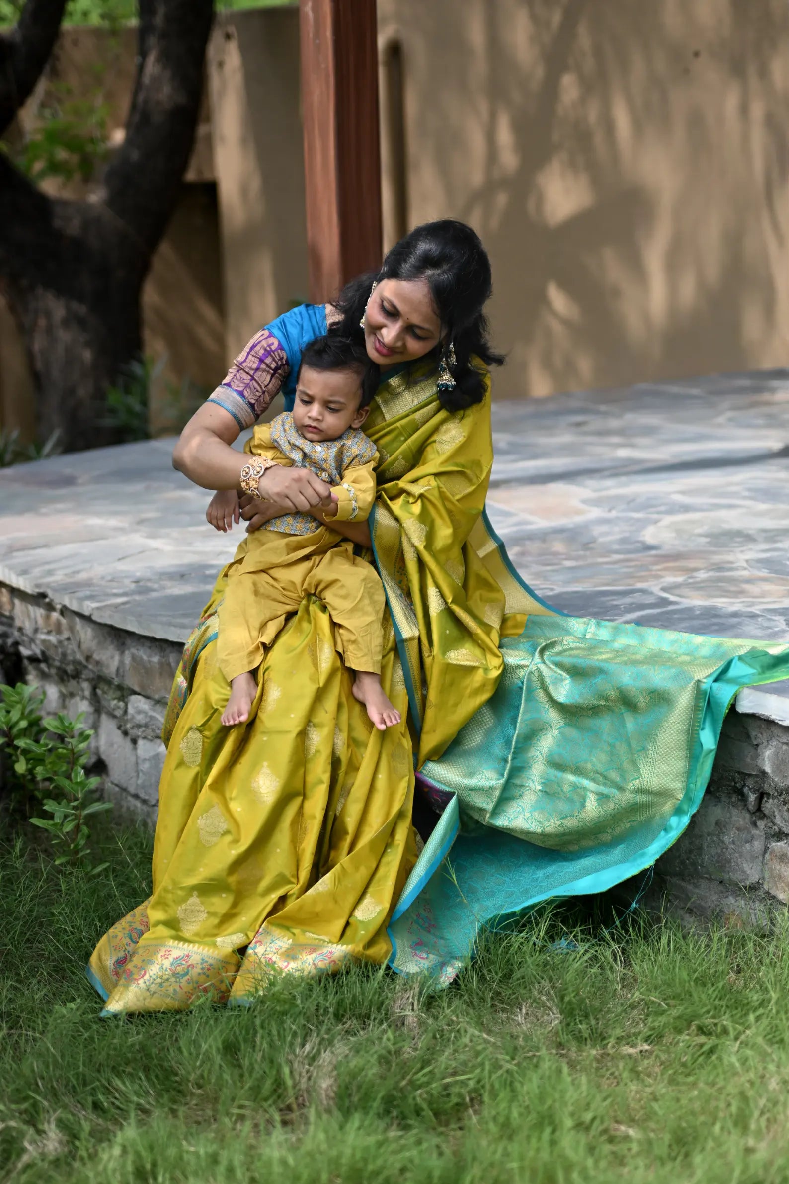 Mehendi Banarasi Silk Saree with Kalamkari Peacock Border