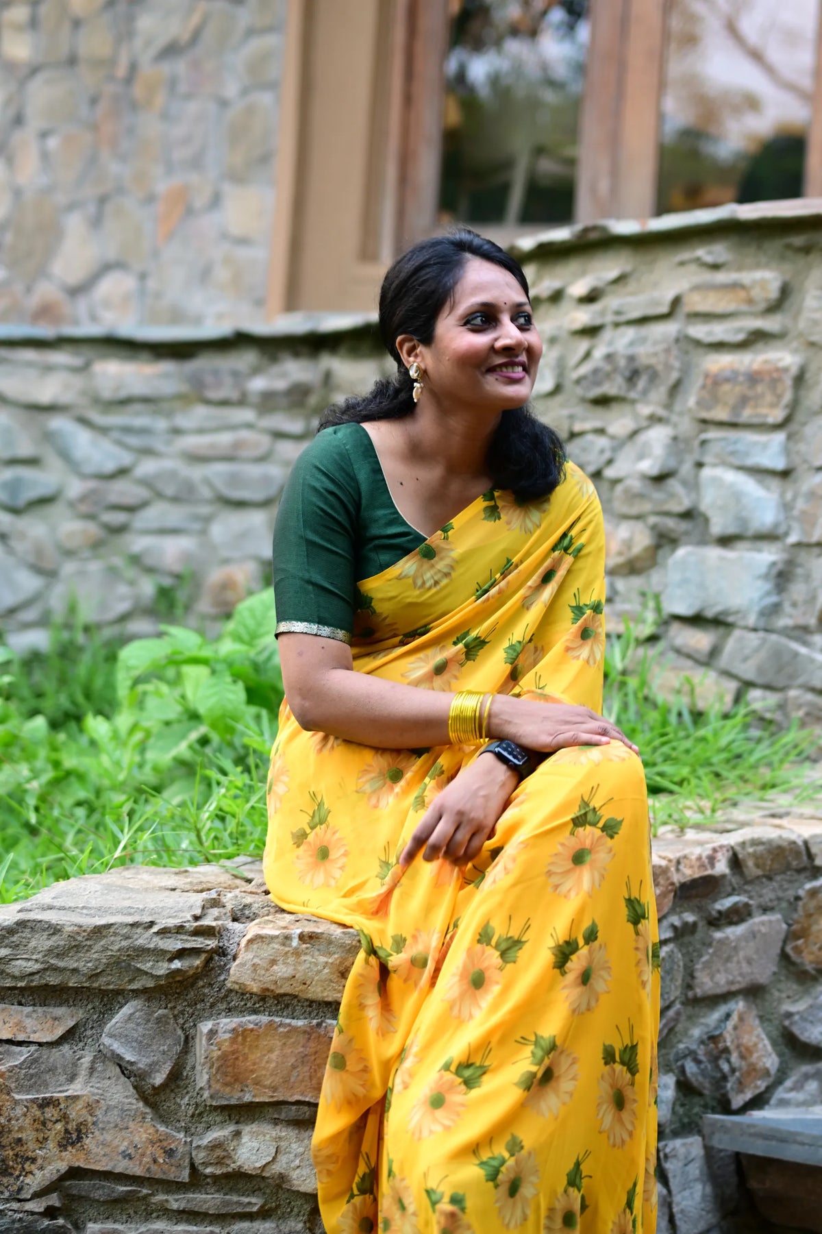 Weightless Multi Floral Printed Saree (Yellow)