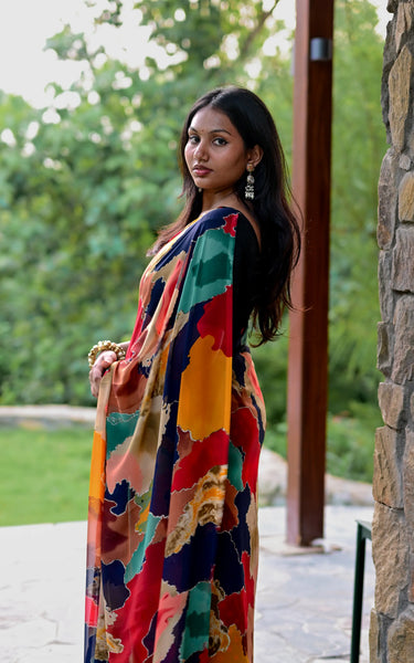 Multicolour Geometric Printed Weightless Saree