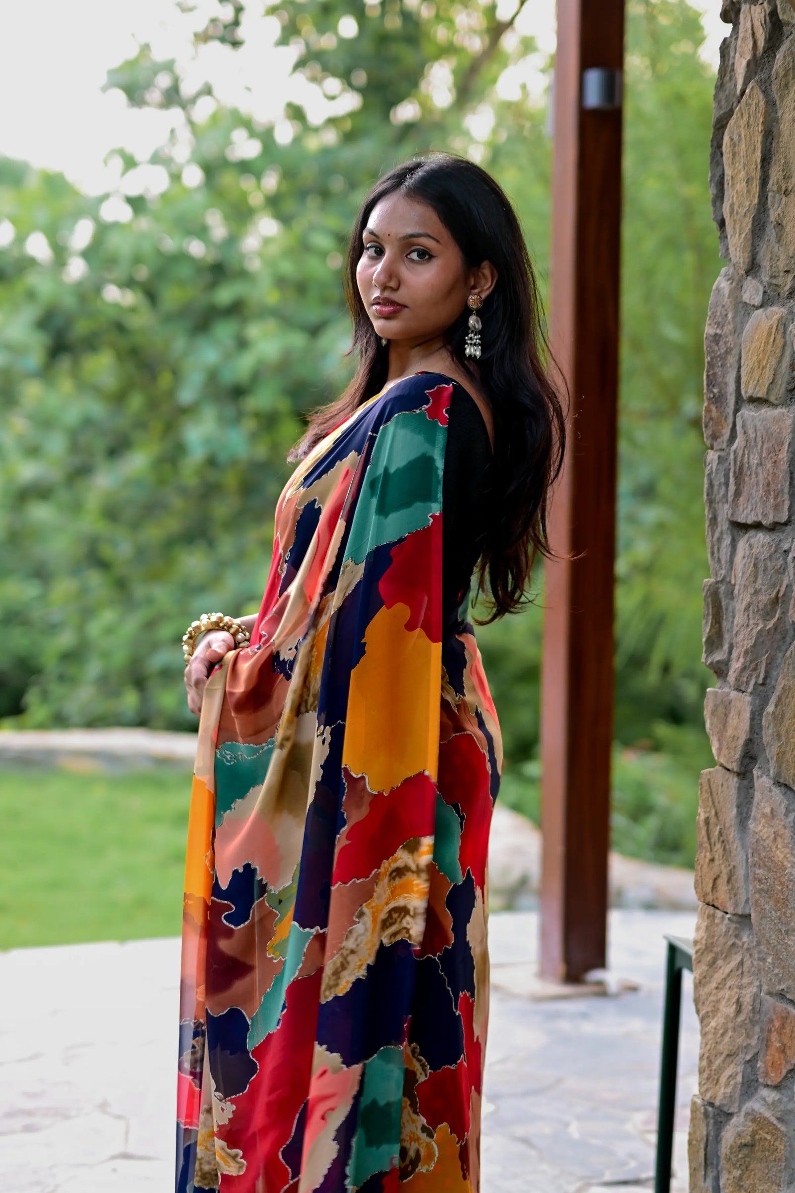 Multicolour Geometric Printed Weightless Saree