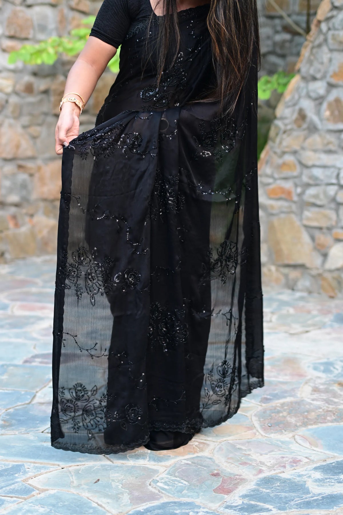 Chiffon Embroidery Saree With Pure Handwork (Black)
