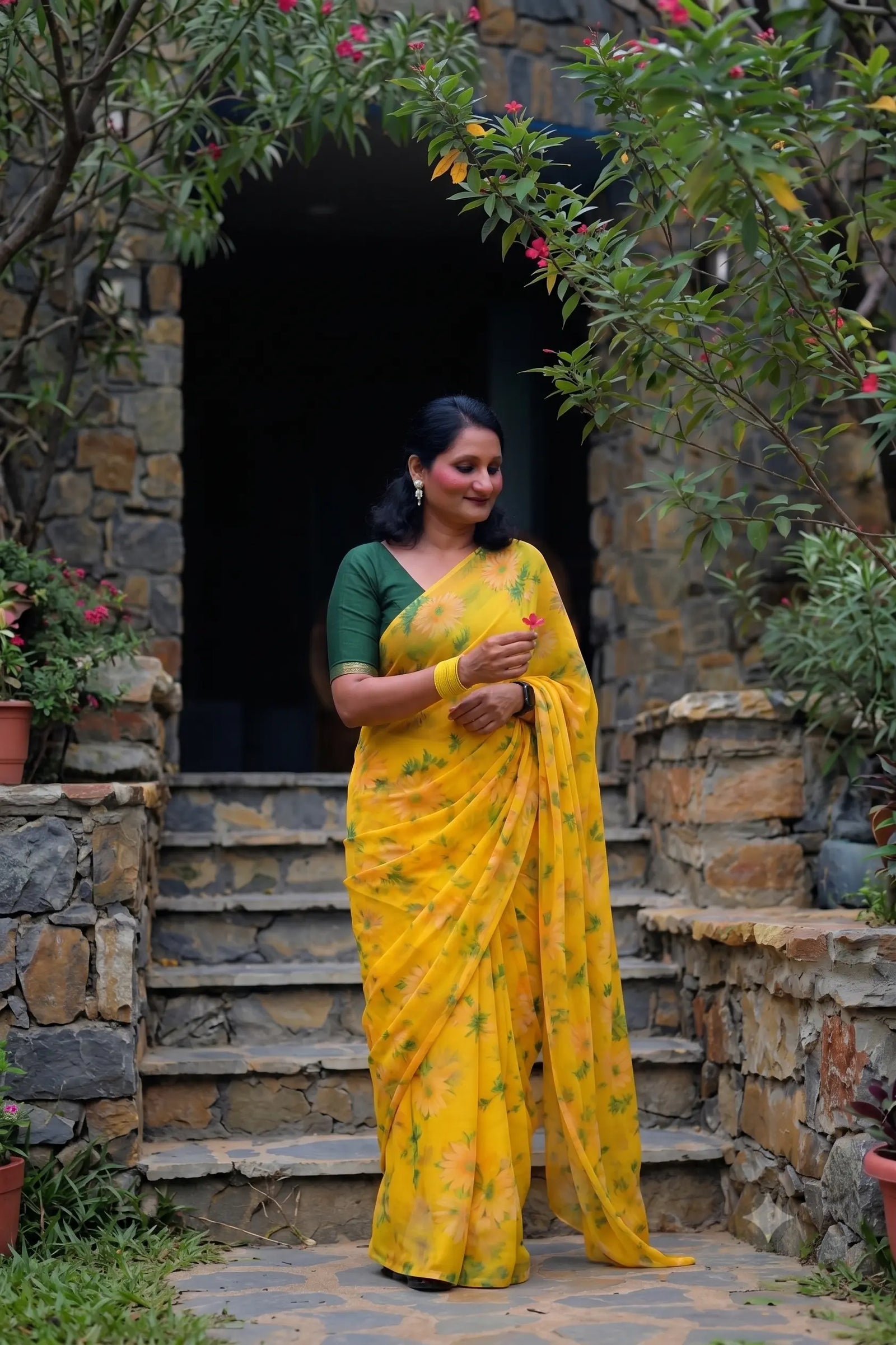 Yellow Floral Printed Weightless Saree, Daily Wear