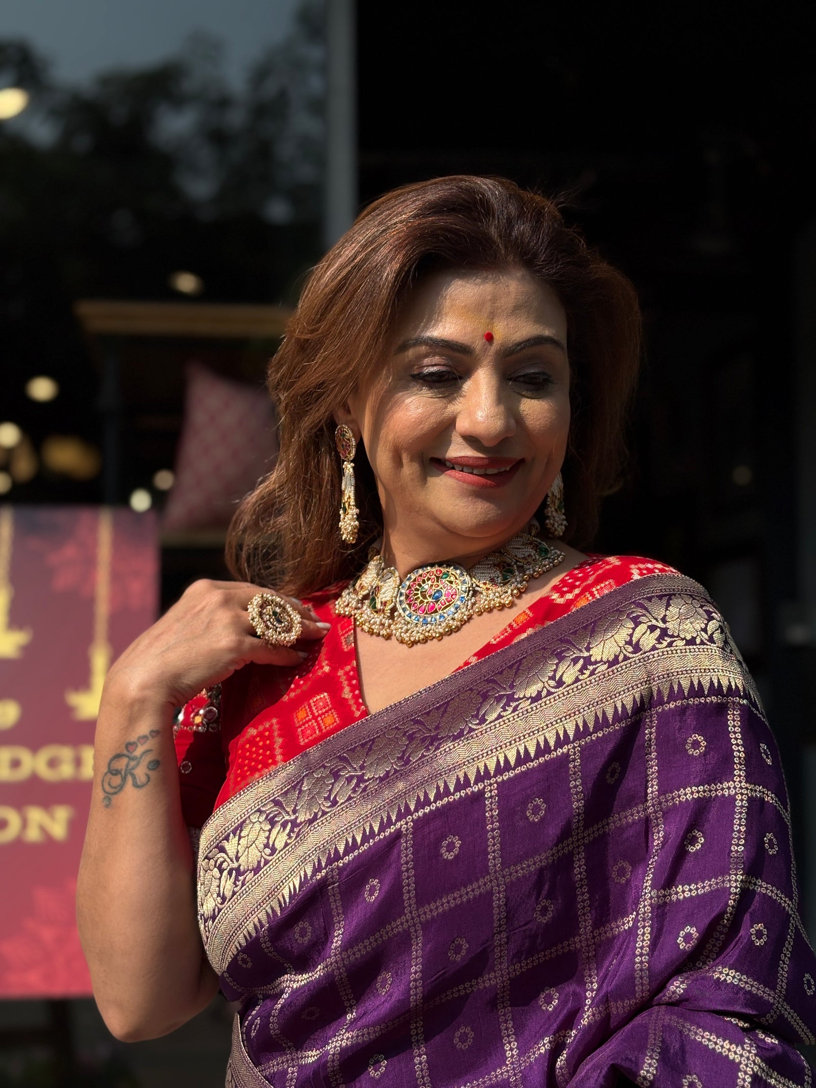 Indoniq Fashion's Banarasi Art Silk Weaving Saree with contrast Ready Patola Blouse