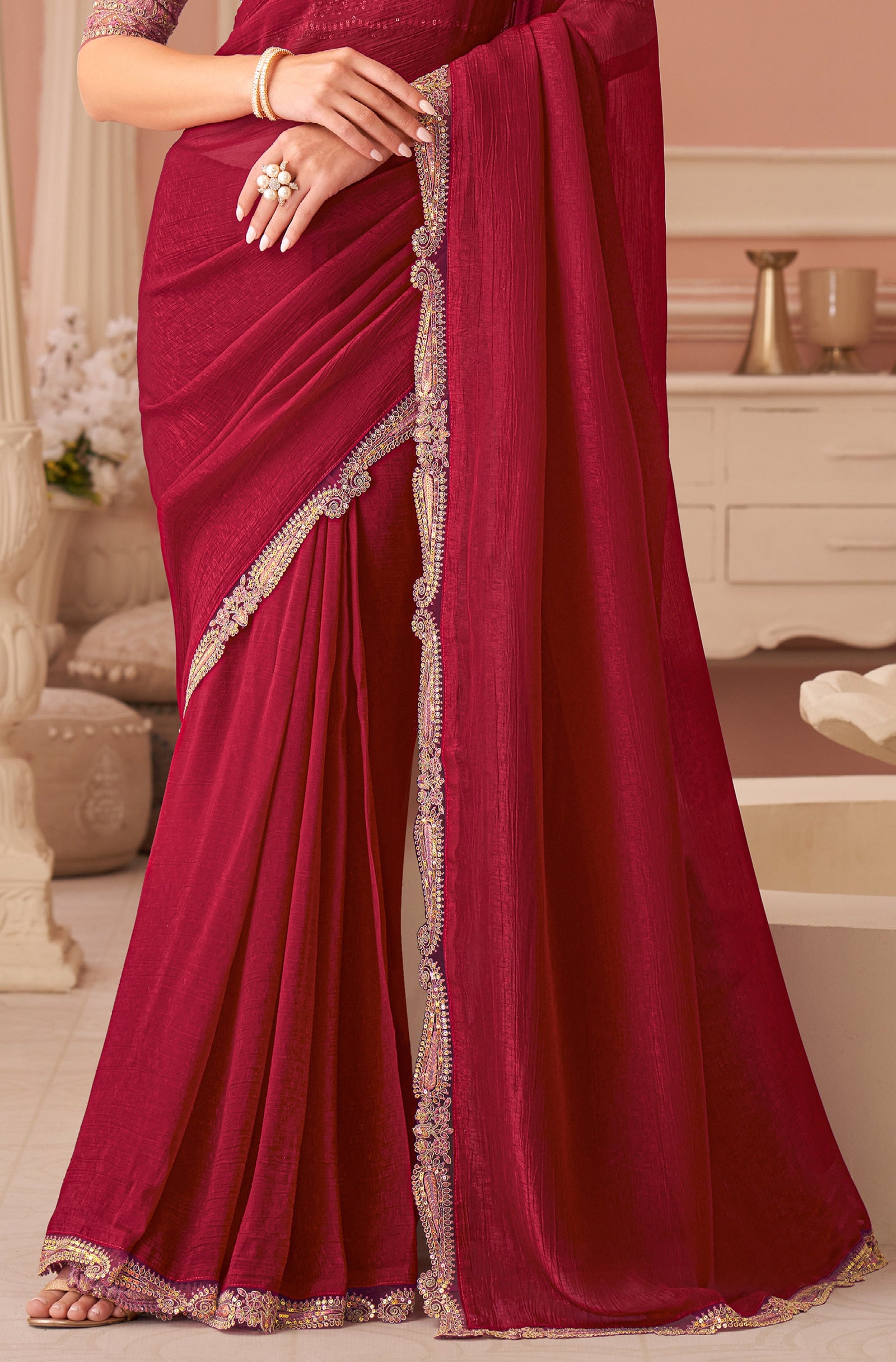 Red Solid Poly Georgette Saree with Poly Georgette Blouse