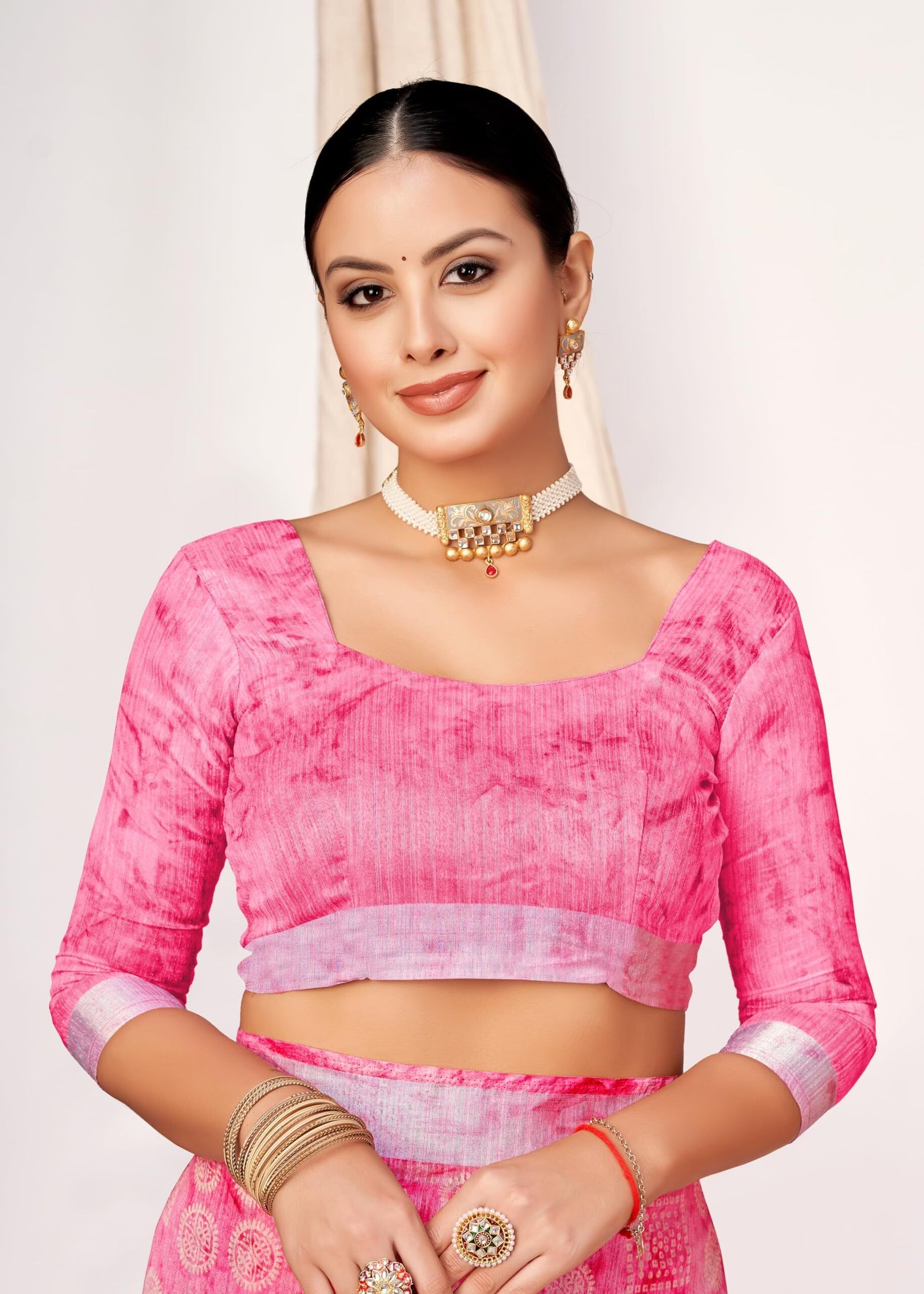 Cotton blend Printed Saree With Tassels (Pink)