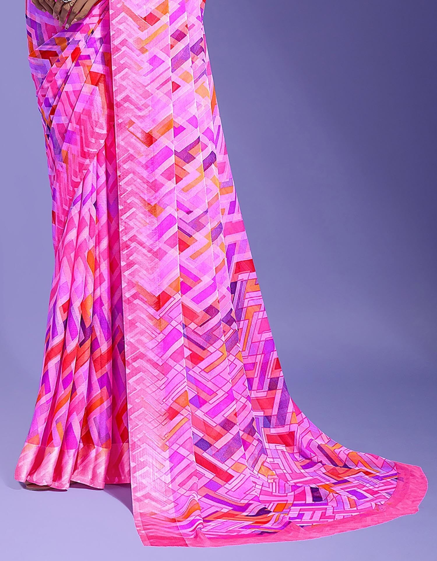 Geometric Print Daily Wear Chiffon Saree (Multicolor)