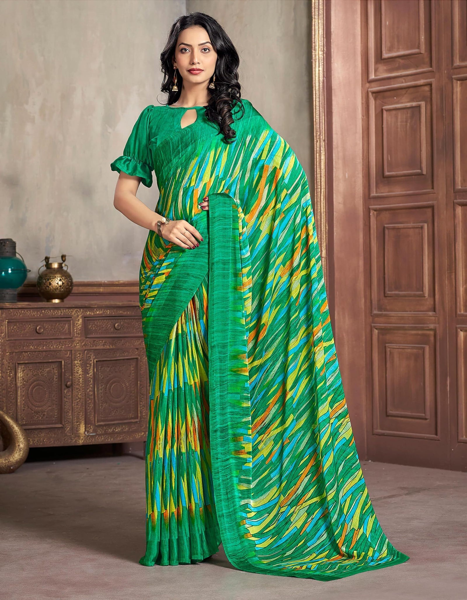 Printed Daily Wear Chiffon Saree (Multicolor)