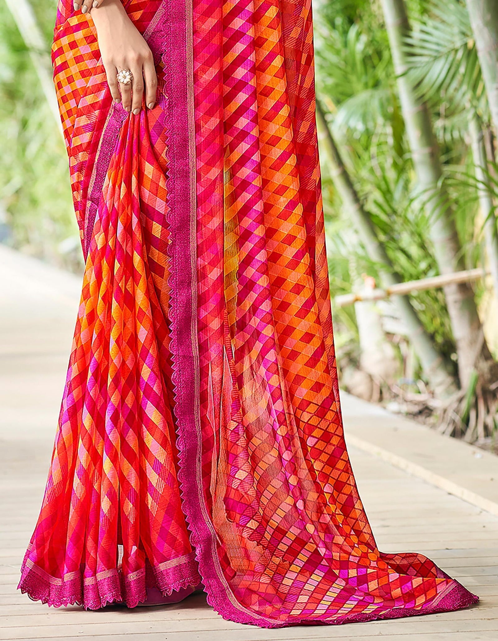 Geometric Print, Graphic Print Bollywood Chiffon, Lace Saree (Red Pink)