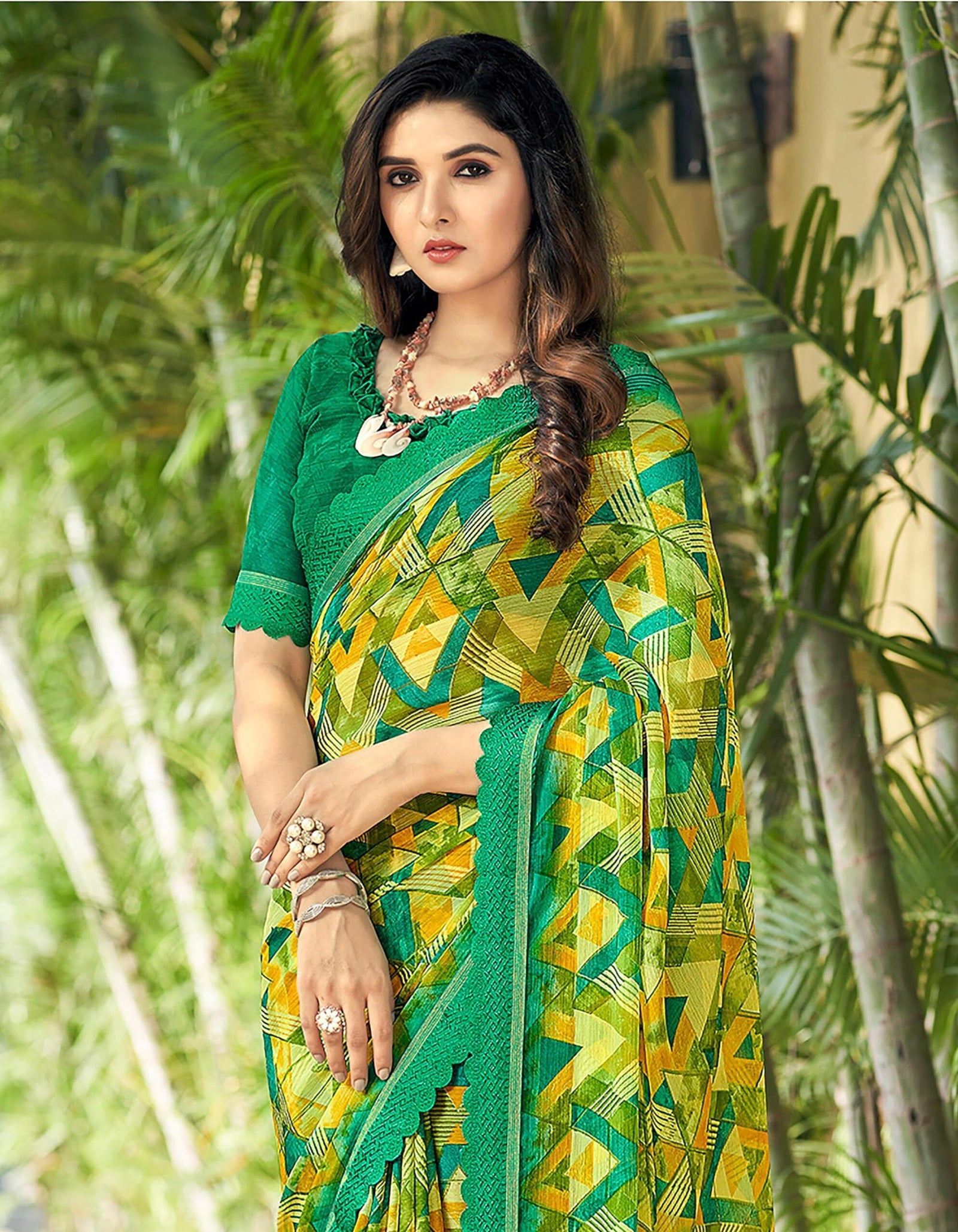 Geometric Print, Graphic Print Bollywood Chiffon, Lace Saree (Green)