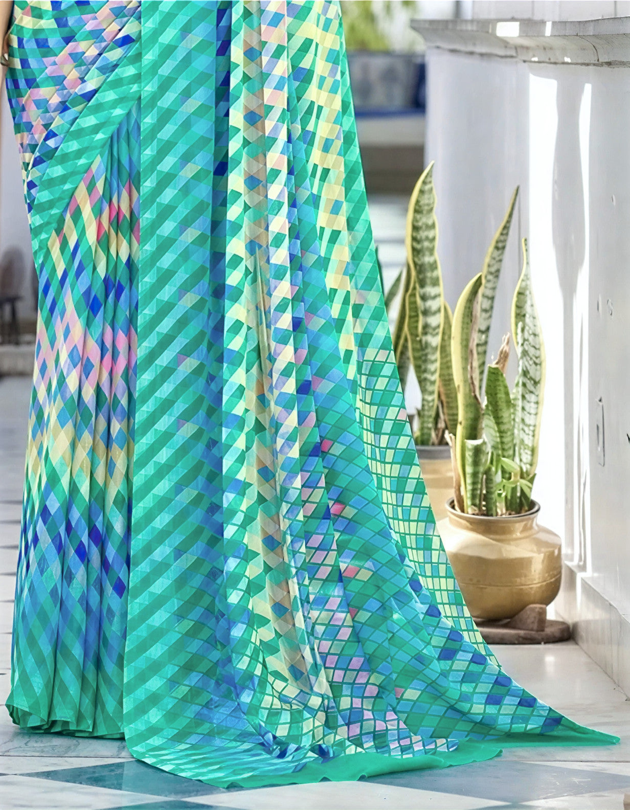 Chiffon Georgette Geometric Print Saree with Blouse Piece (Sea Green)