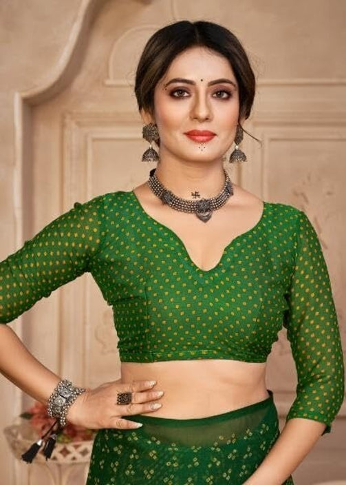 Graphic Print, Printed Bandhani Chiffon, Georgette Saree (Green)