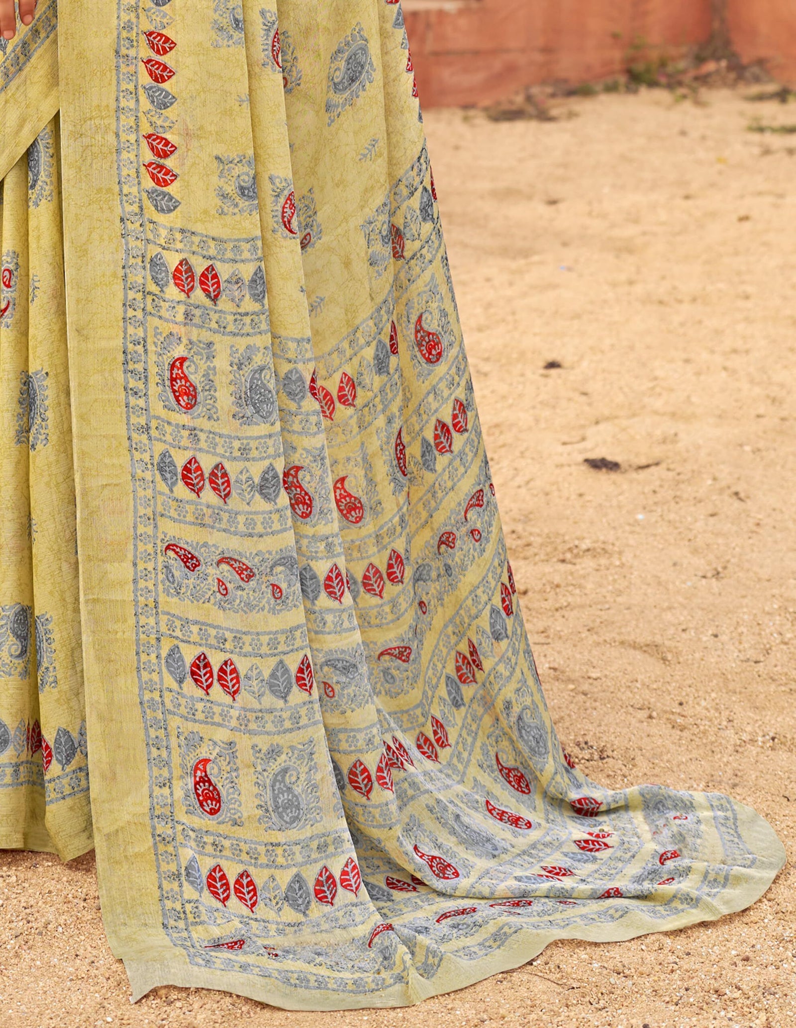 Floral Print Daily Wear Chiffon Saree (Blue)